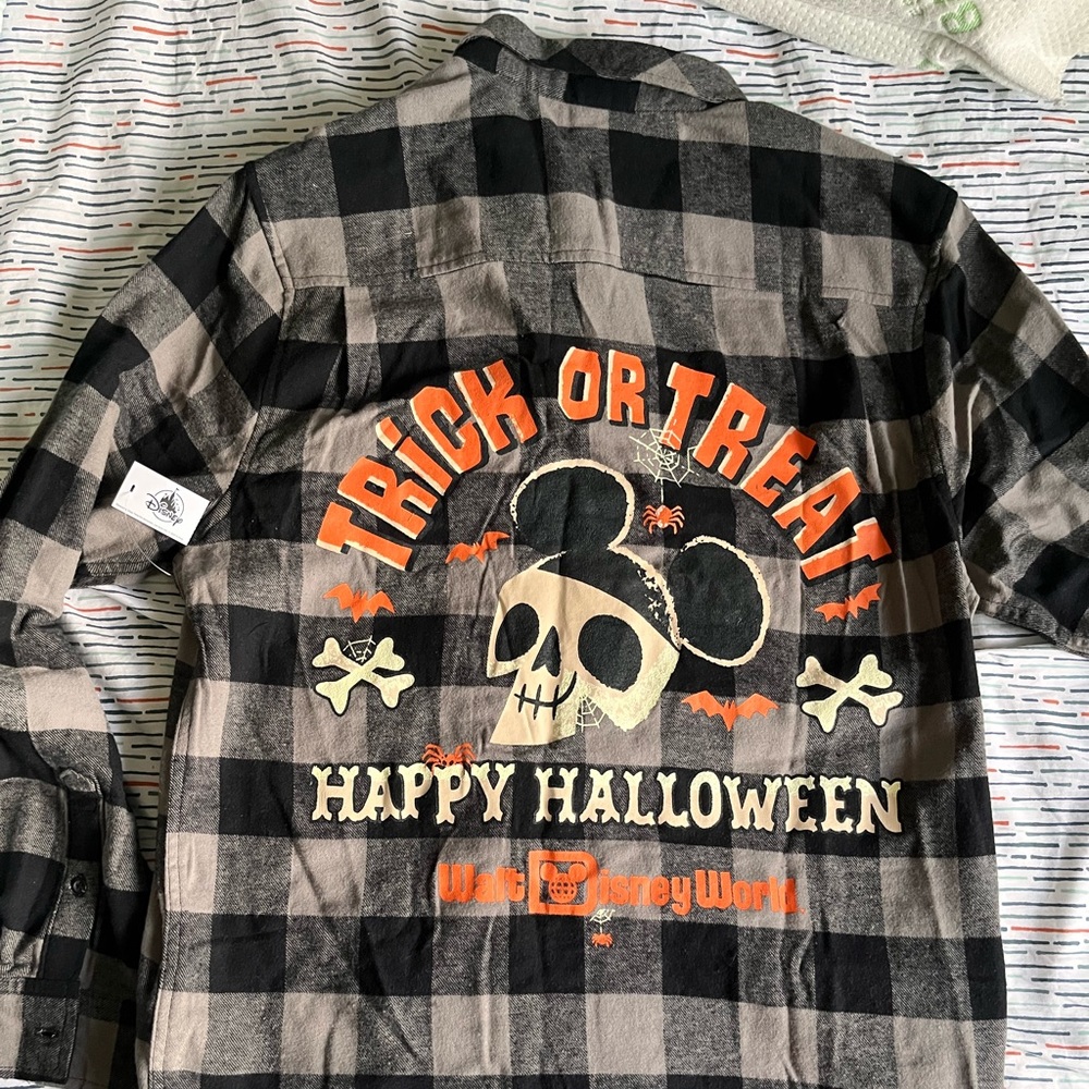 NWT Disney Trick or Treat Halloween flannel